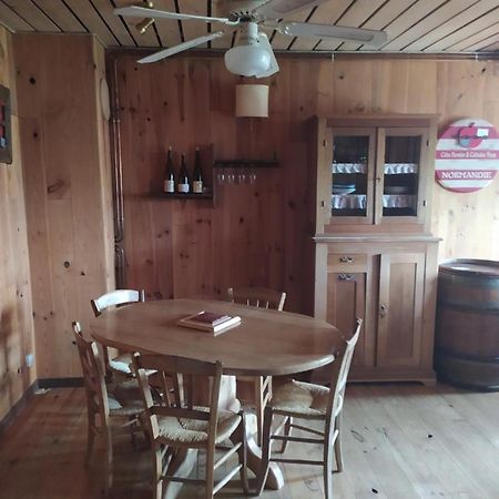 Le Saloon Hotel Chazey-sur-Ain Eksteriør billede